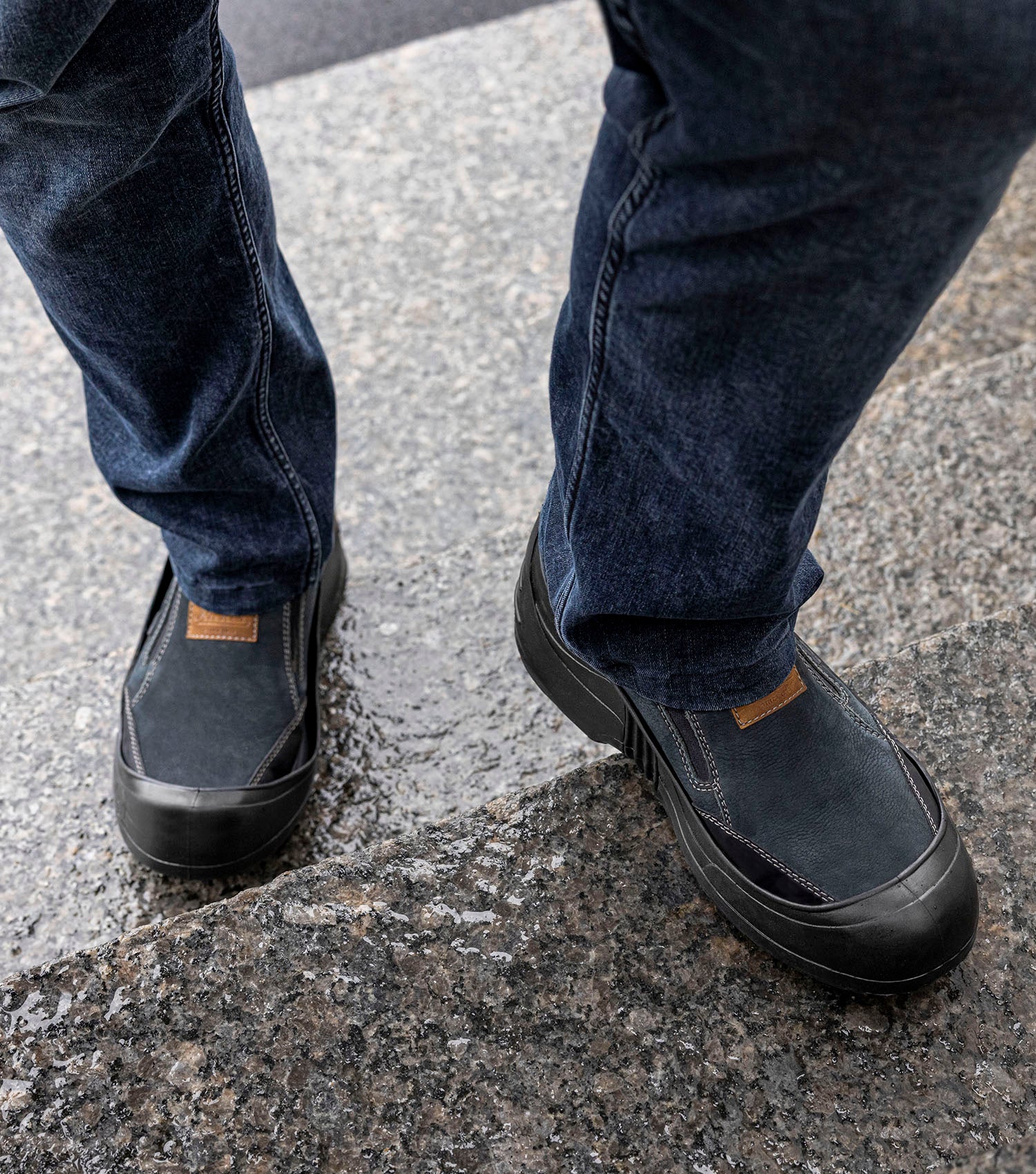 OSH006, Slip-Resistant PVC Overshoes (Black)